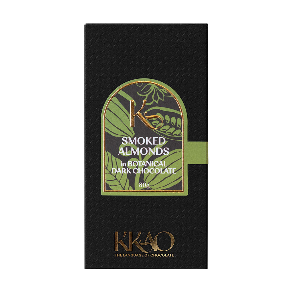 Smoked almonds with botanical Dark chocolate